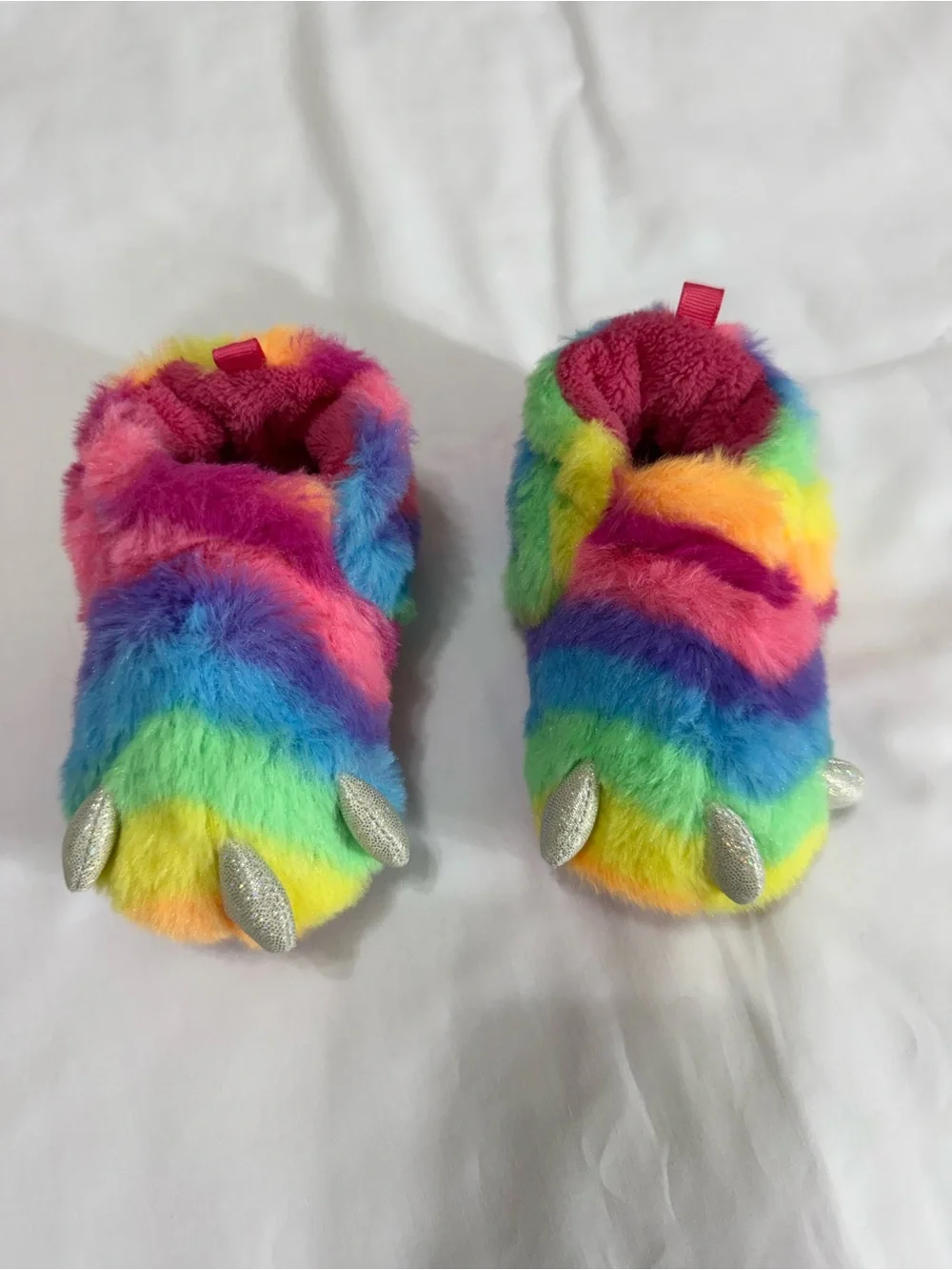 Wonder Nation Kids Rainbow Monster Paw Fuzzy Plush Slippers Size 5 New no tag